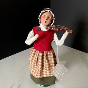 Williamsburg Woman Musician with Violin by Byers' Choice